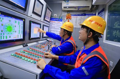 深圳首條跨海通道單線貫通，國內(nèi)在建最大直徑海底盾構(gòu)隧道智能化系統(tǒng)工程設(shè)計(jì)與施工